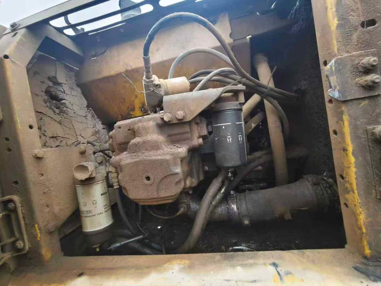 Used Komatsu PC240-11M0 Excavator 2010 Model / 5