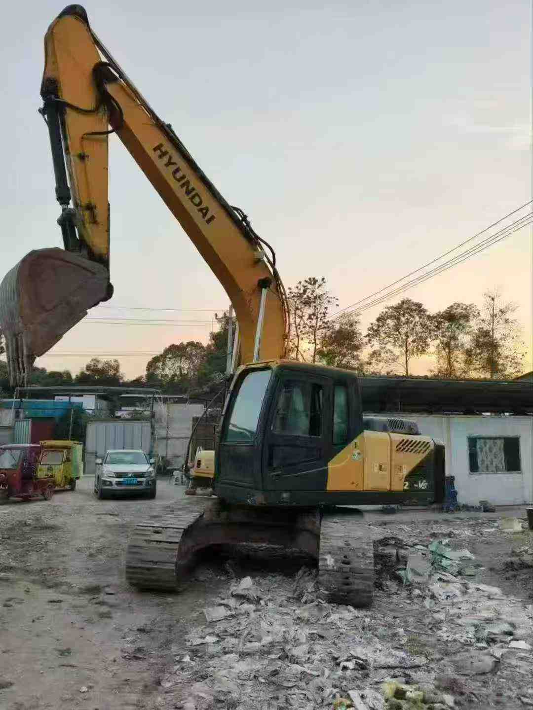 Used Hyundai R215VS Excavator 2018 Model / 8