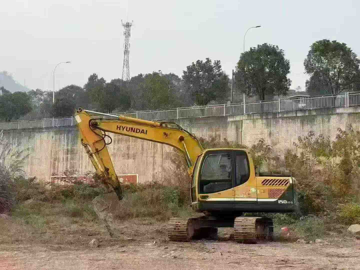 Used Hyundai HW150 Excavator 2016 Model / 3