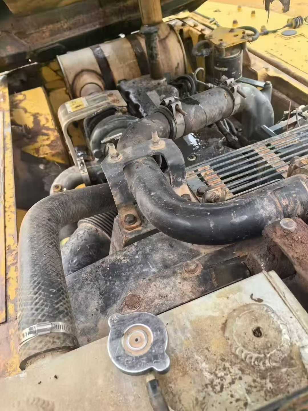 Used Komatsu PC200-8N1 Excavator 2016 Model / 4