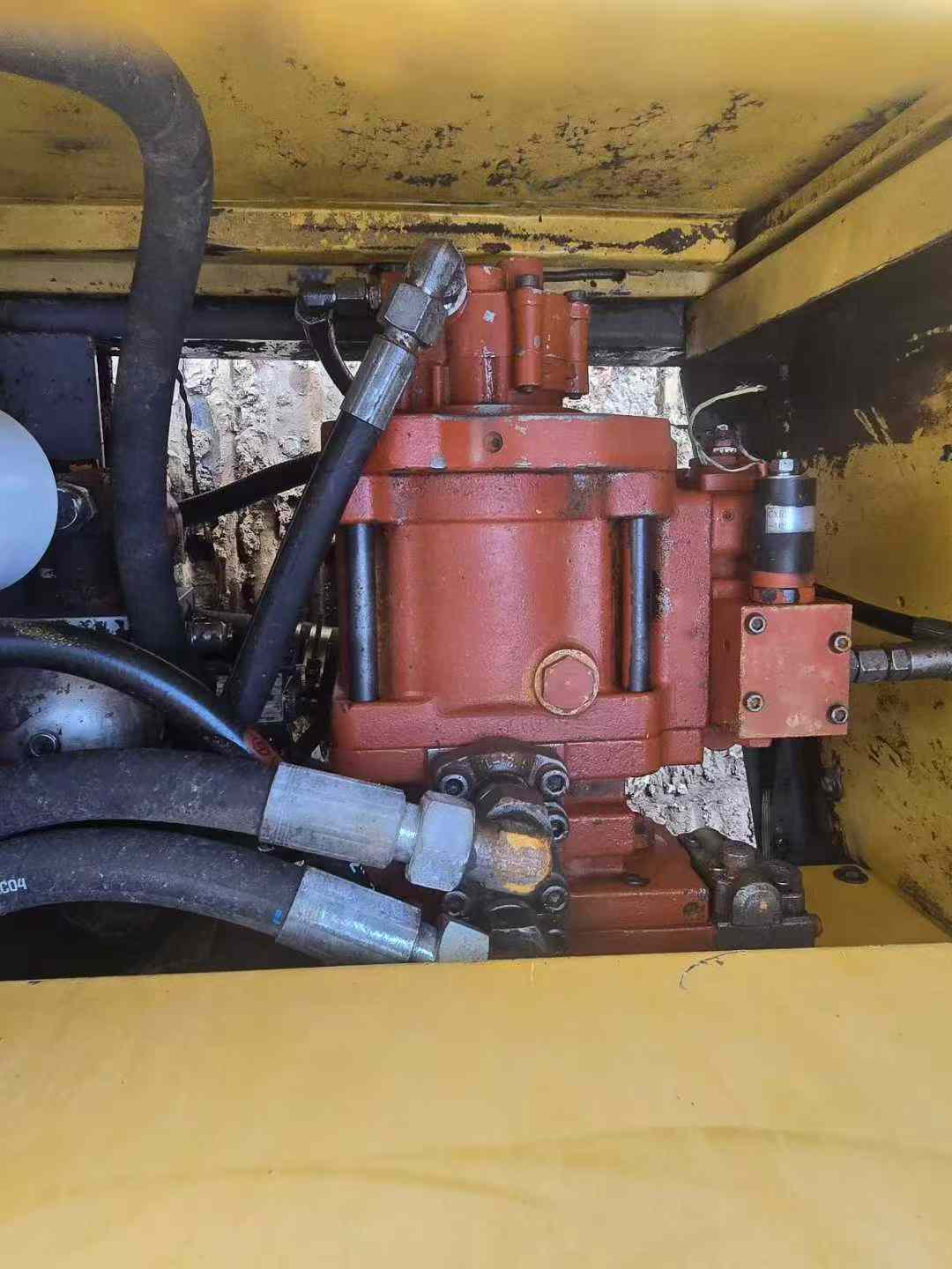 Used XCMG XE150 Excavator 2013 Model / 4