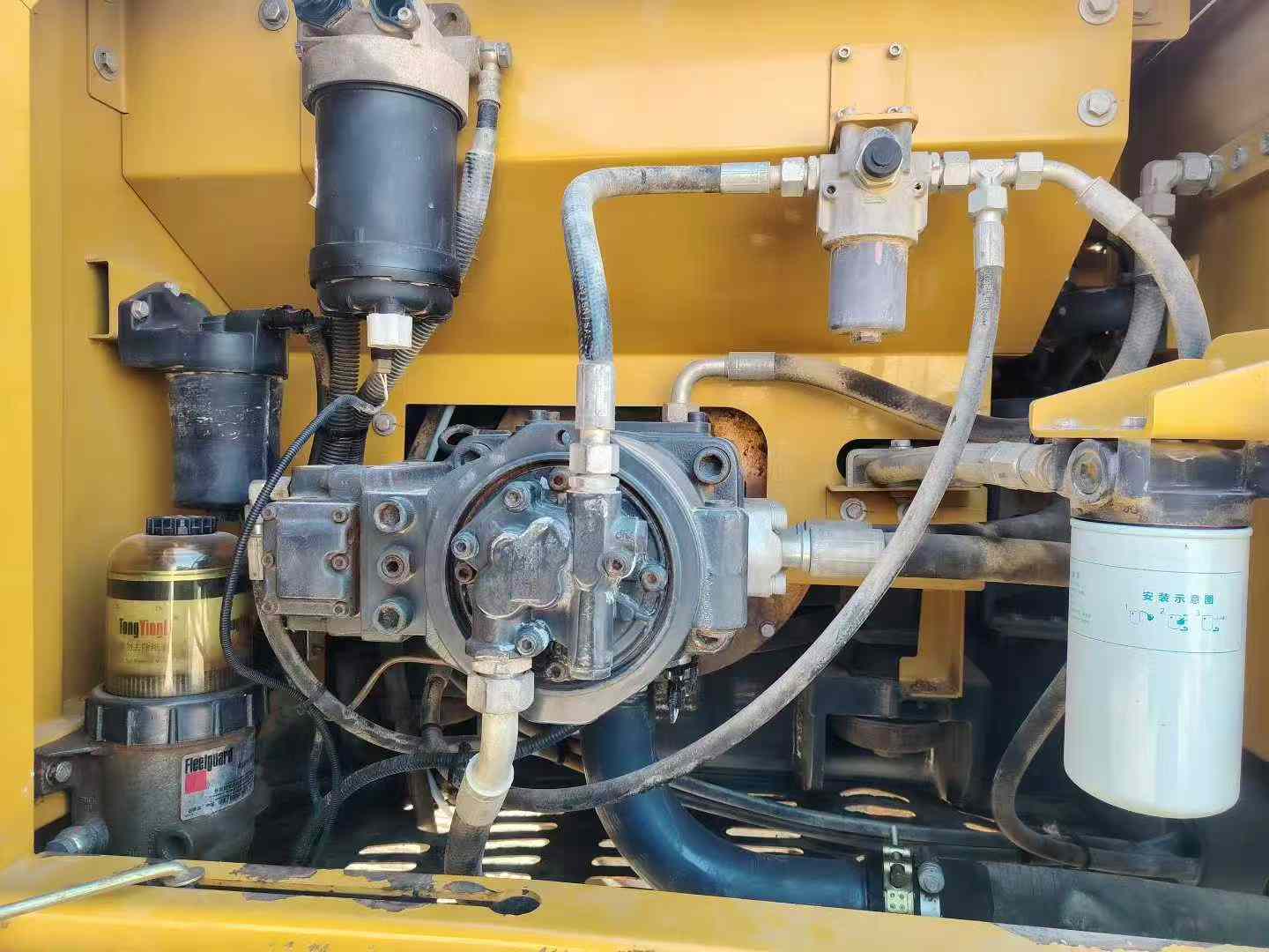 Used XCMG XE245GH Excavator 2021 Model / 6