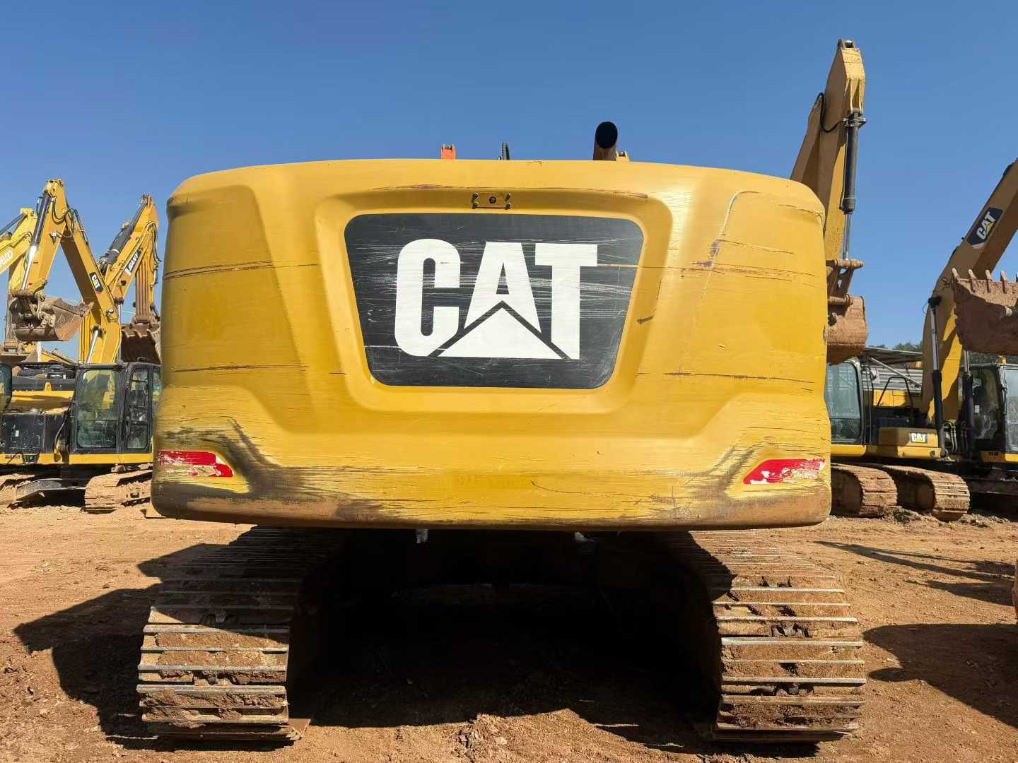 Used Caterpillar 323 Excavator 2018 Model / 3