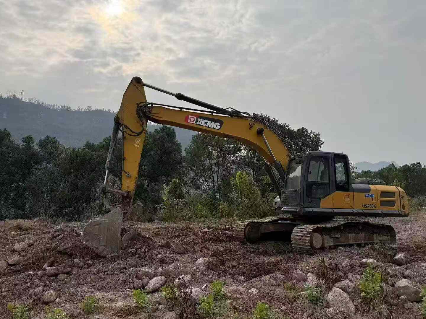 Used XCMG XE245DK Excavator 2020 Model / 5