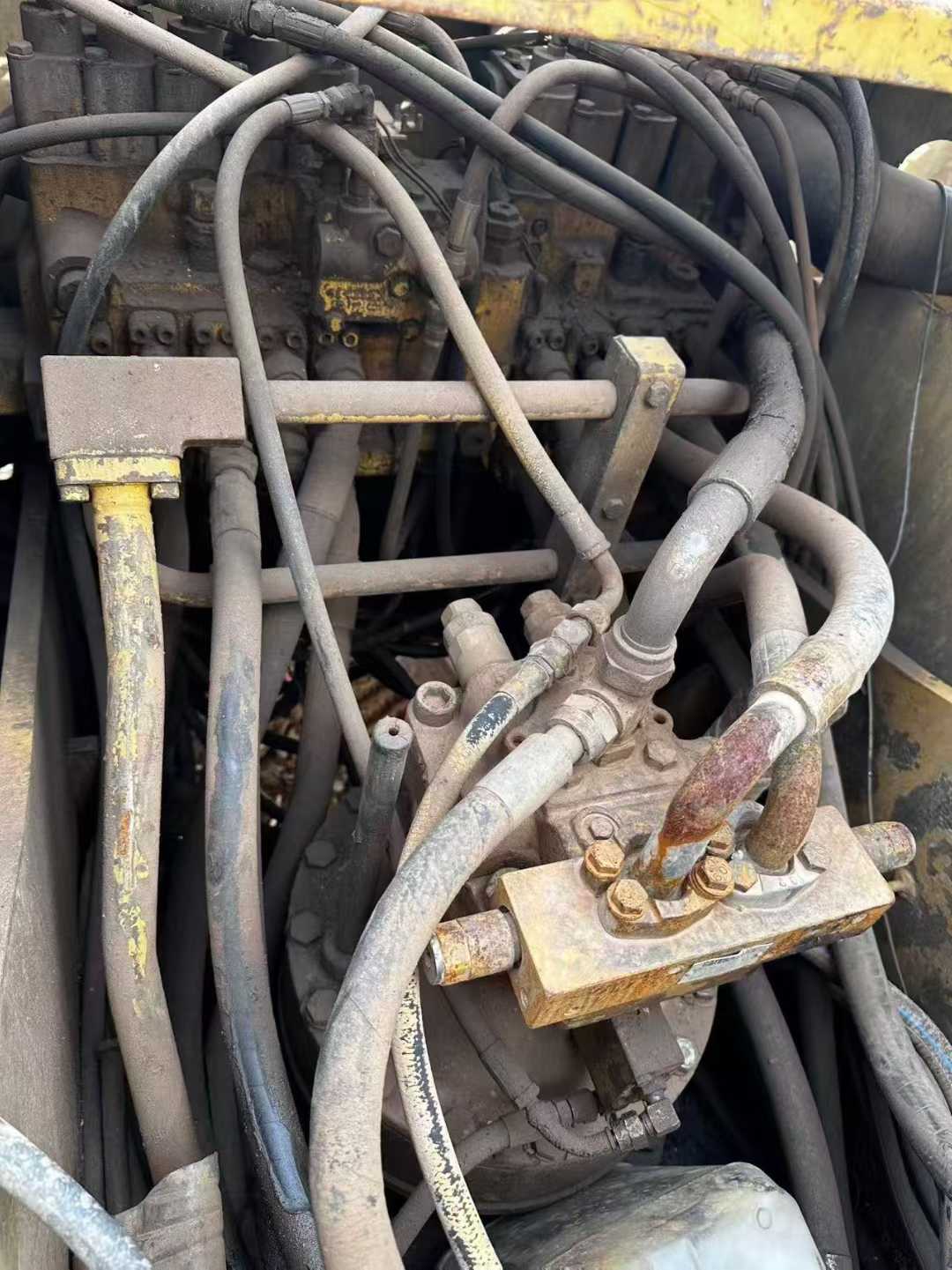 Used Caterpillar 320V2 Excavator 2016 Model / 5