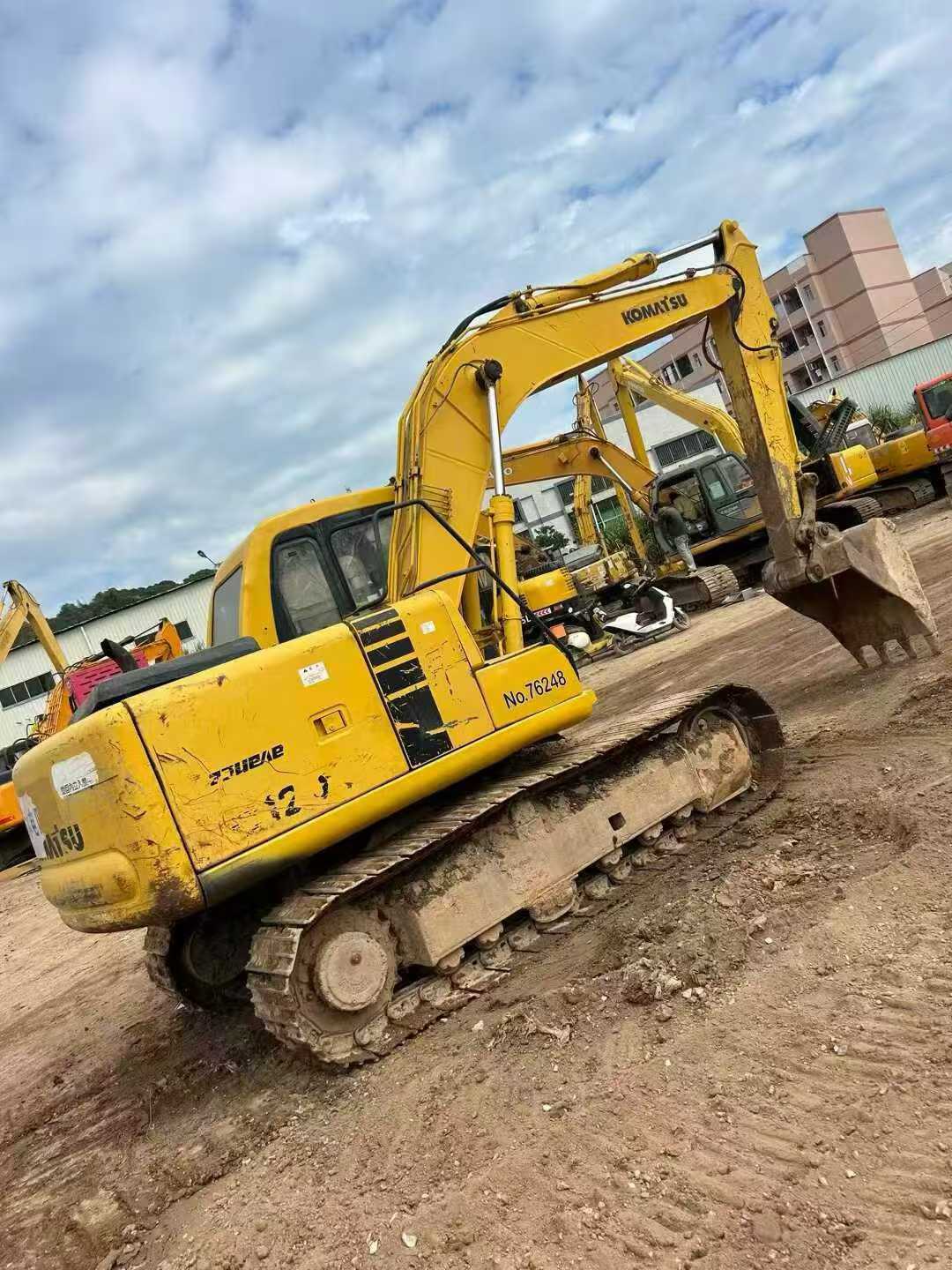Used Komatsu PW100 Excavator 2016 Model / 3