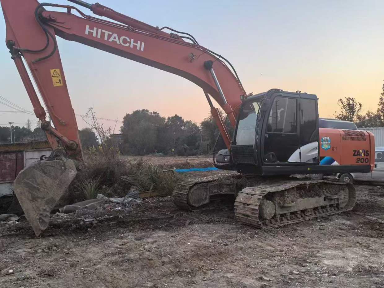 Used Hitachi ZAXIS200 Excavator 2021 Model / 4