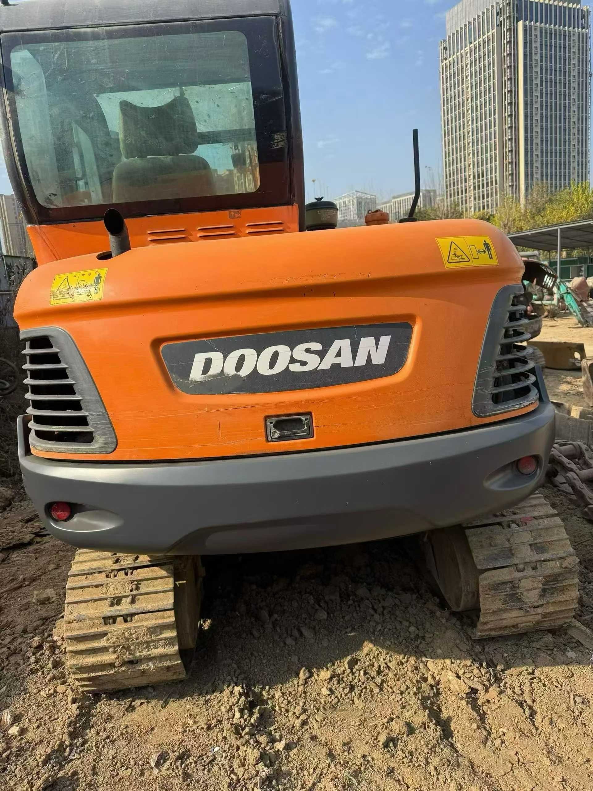 Used Doosan DX60 Excavator 2020 Model / 4