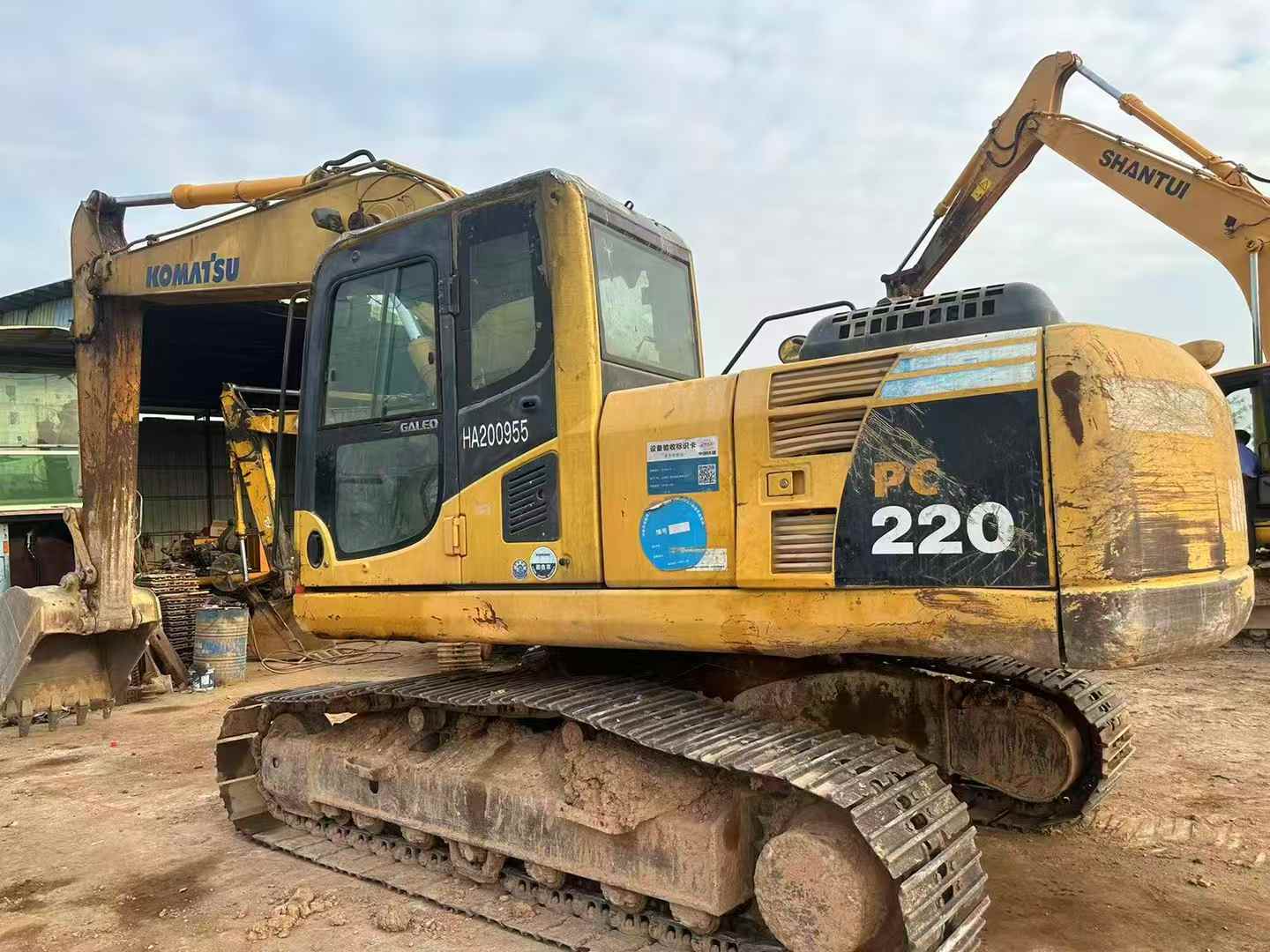 Used Komatsu PC200-8N1 Excavator 2016 Model / 3