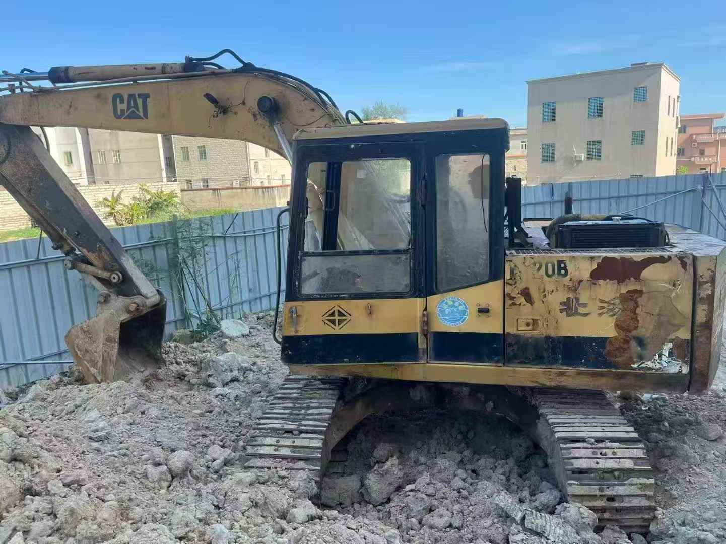 Used Caterpillar CT20 Excavator 2016 Model / 2