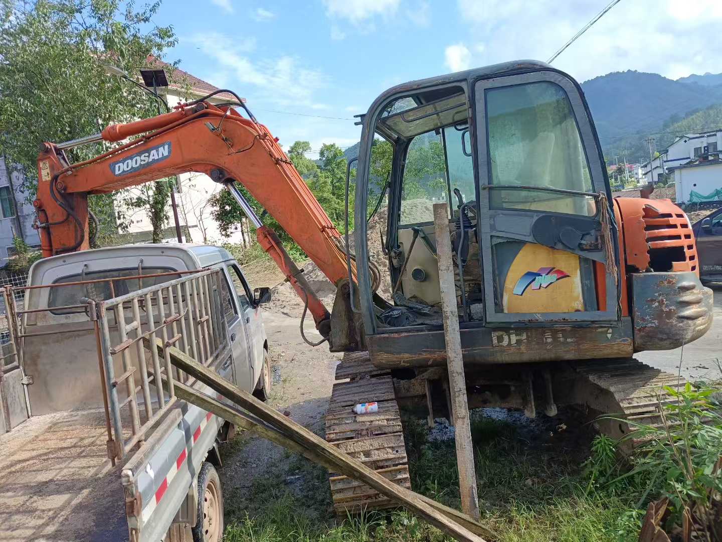 Used Doosan DX80 Excavator 2016 Model / 3