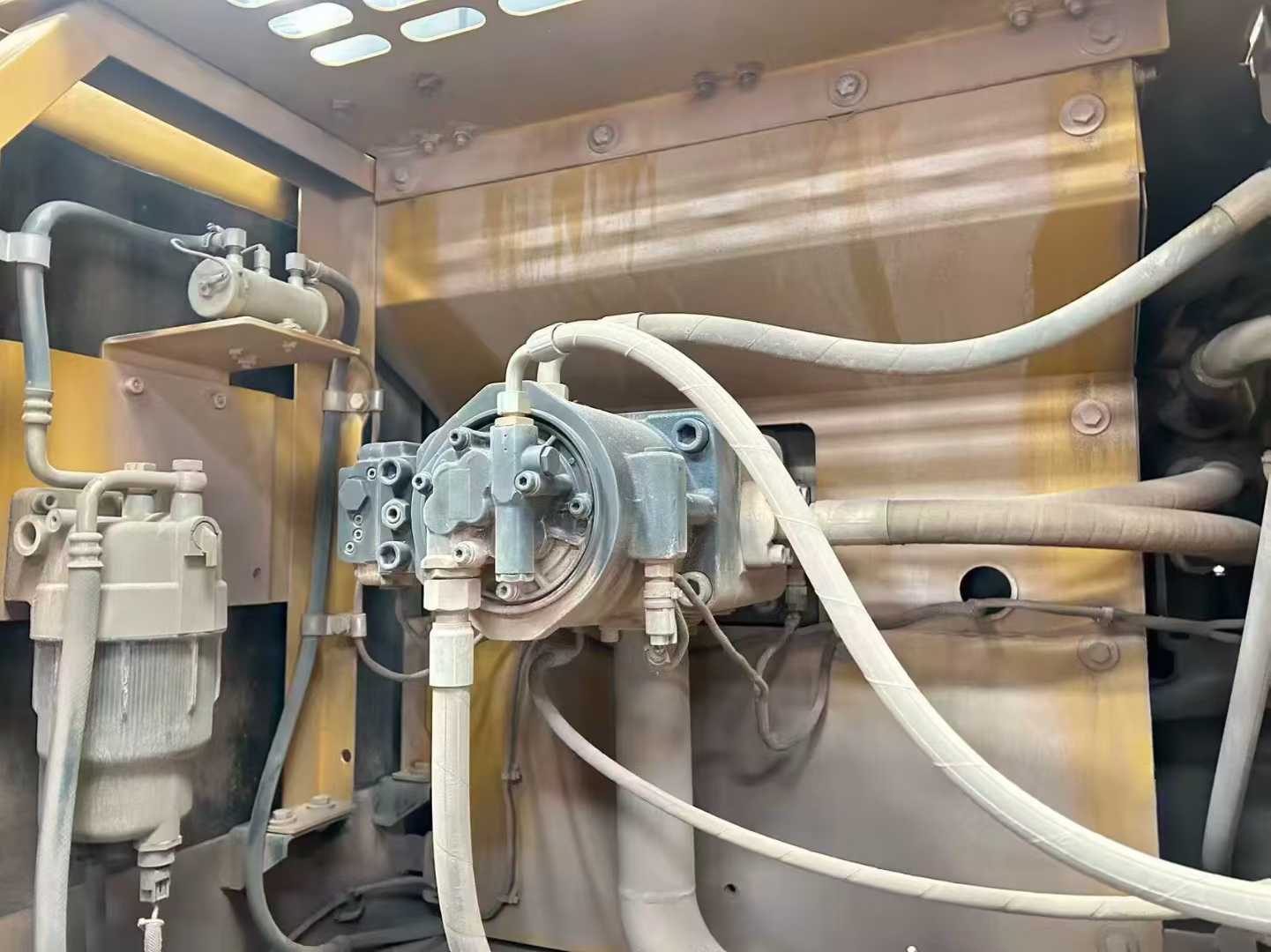 Used Sany SY265C Excavator 2018 Model / 8