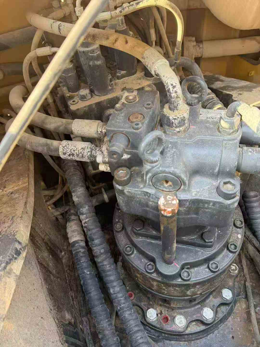 Used XCMG XE245GH Excavator 2021 Model / 8