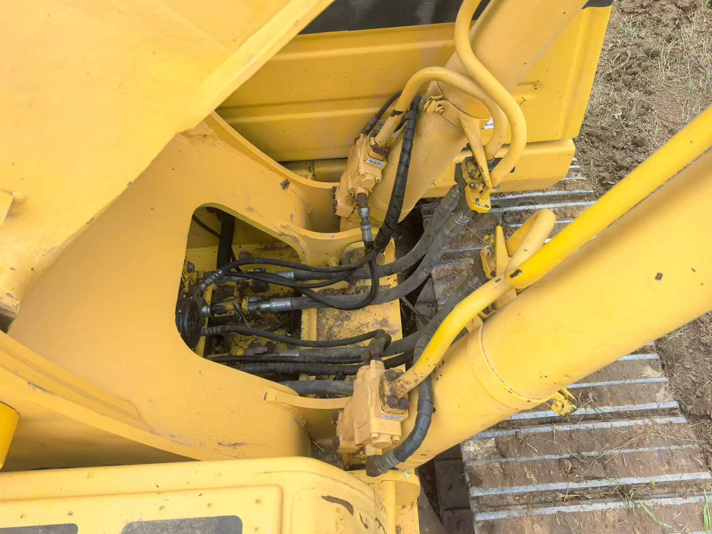 Buy Komatsu PC200-8N1 Used Excavator / 6 Used Komatsu PC200-8N1 Excavator 2016 Model / 6