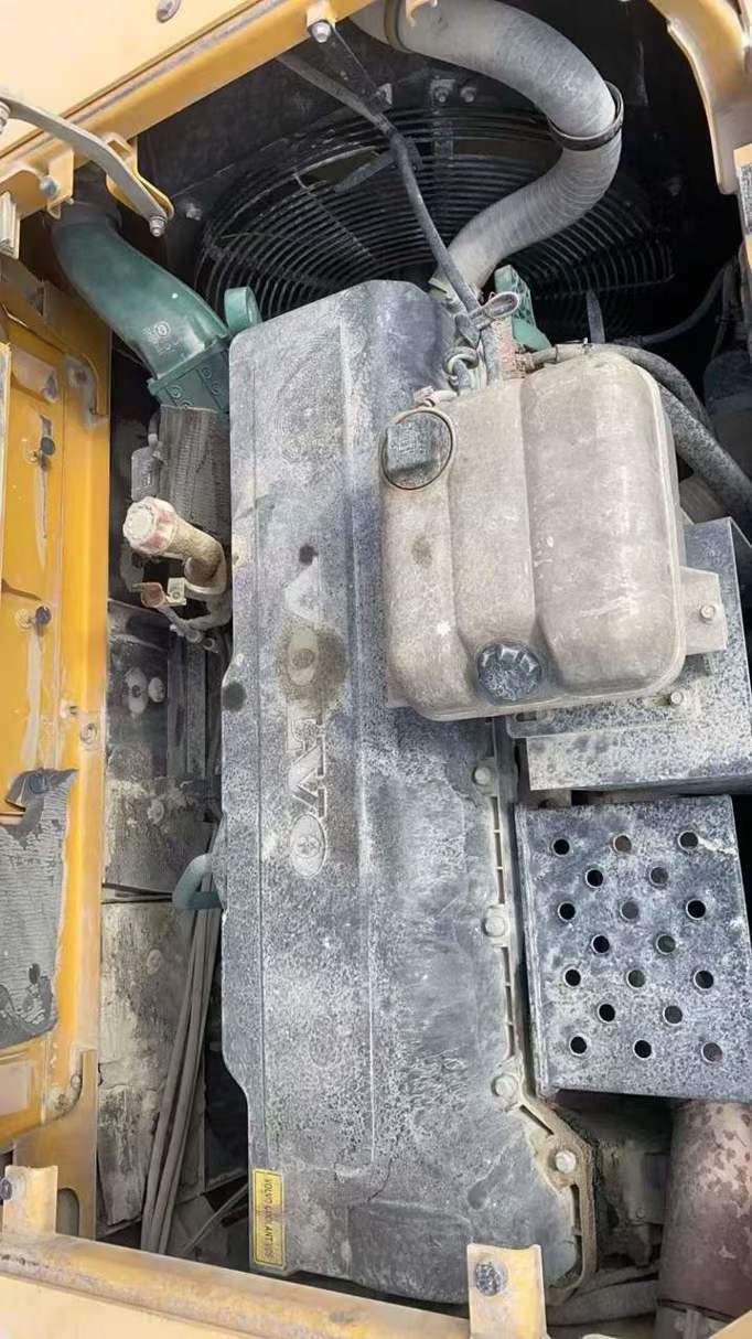 Used Volvo EC80D Excavator 2018 Model / 8