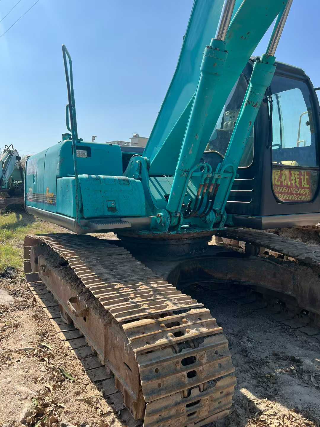 Used Kobelco SK200-10 Excavator 2016 Model / 3