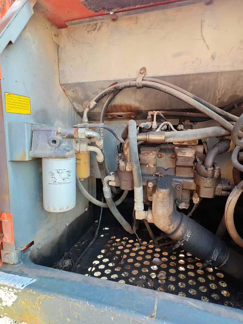 Used Hitachi ZX210LC-3 Excavator 2016 Model / 5