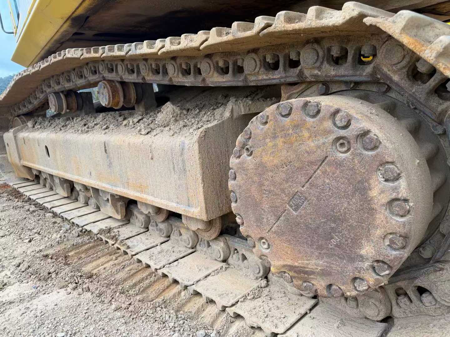 Used Komatsu PC60-7 Excavator 2011 Model / 3