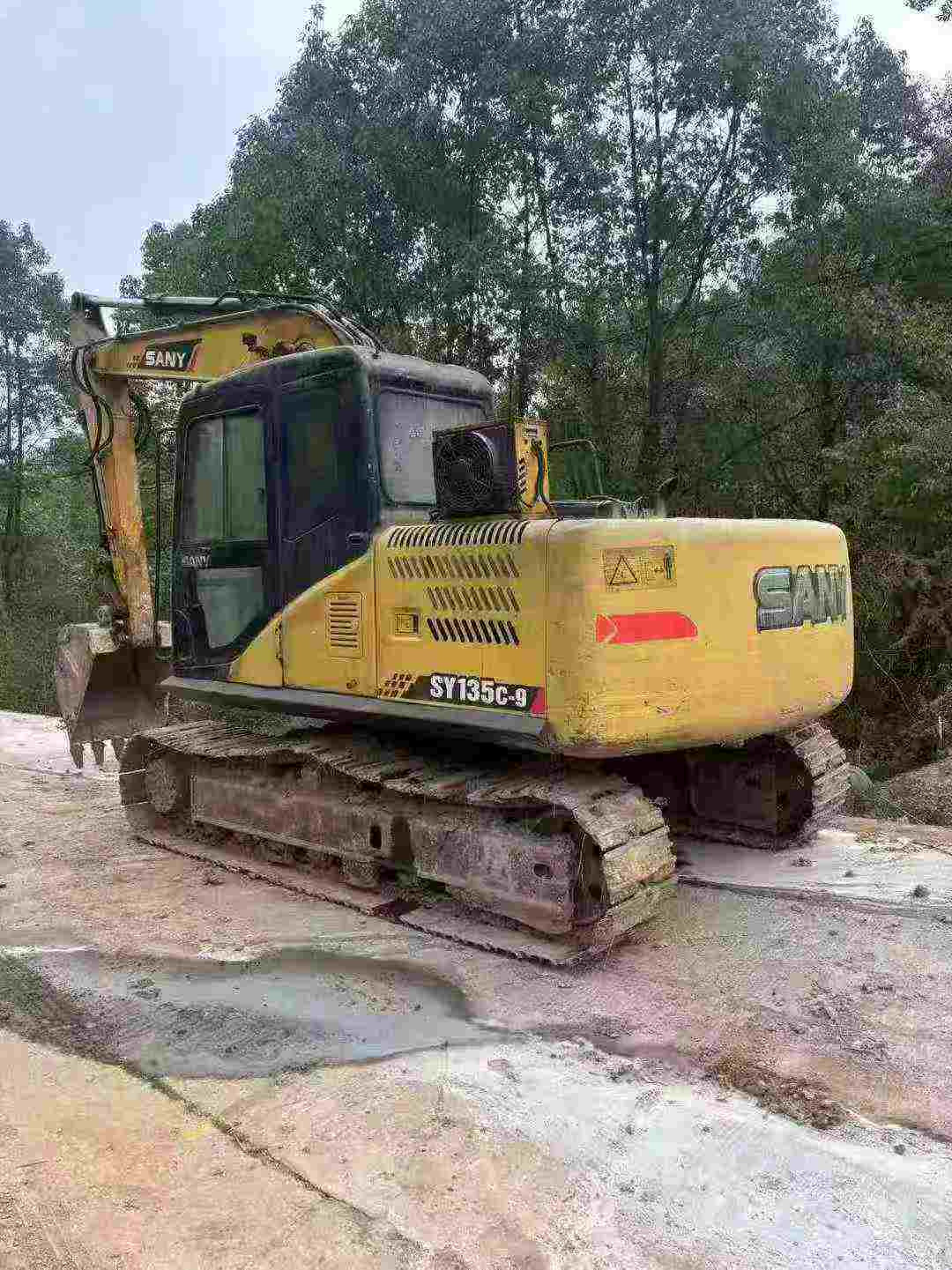 Used Sany SY135 Excavator 2016 Model / 2