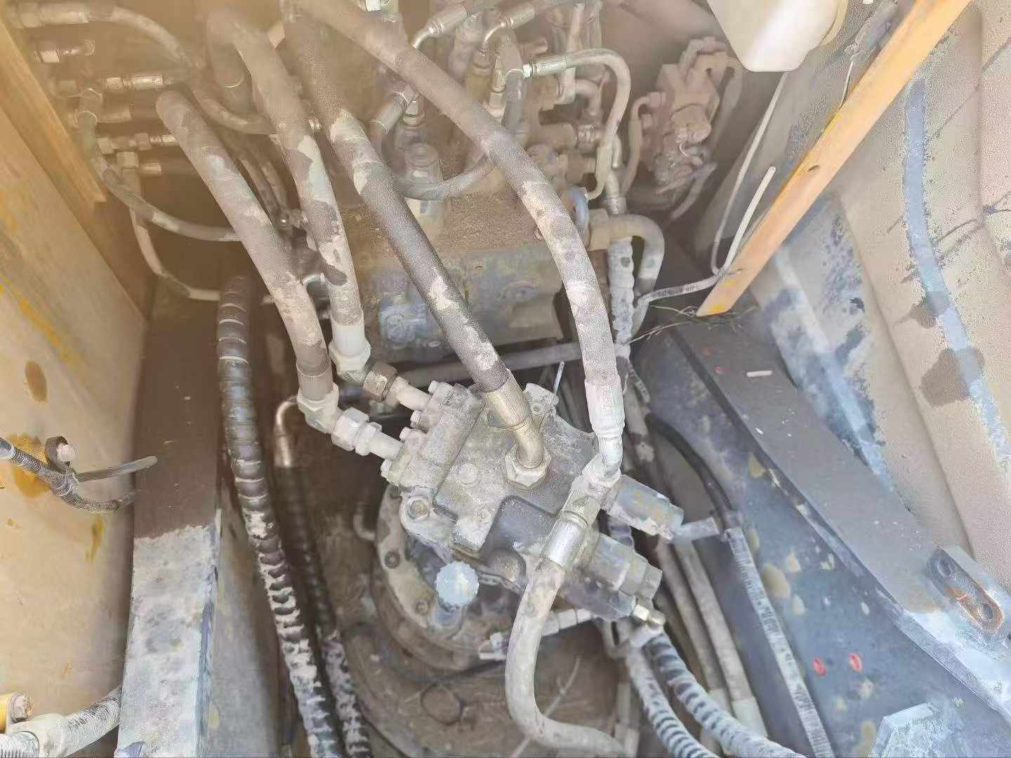 Used XCMG XE15 Excavator 2022 Model / 8