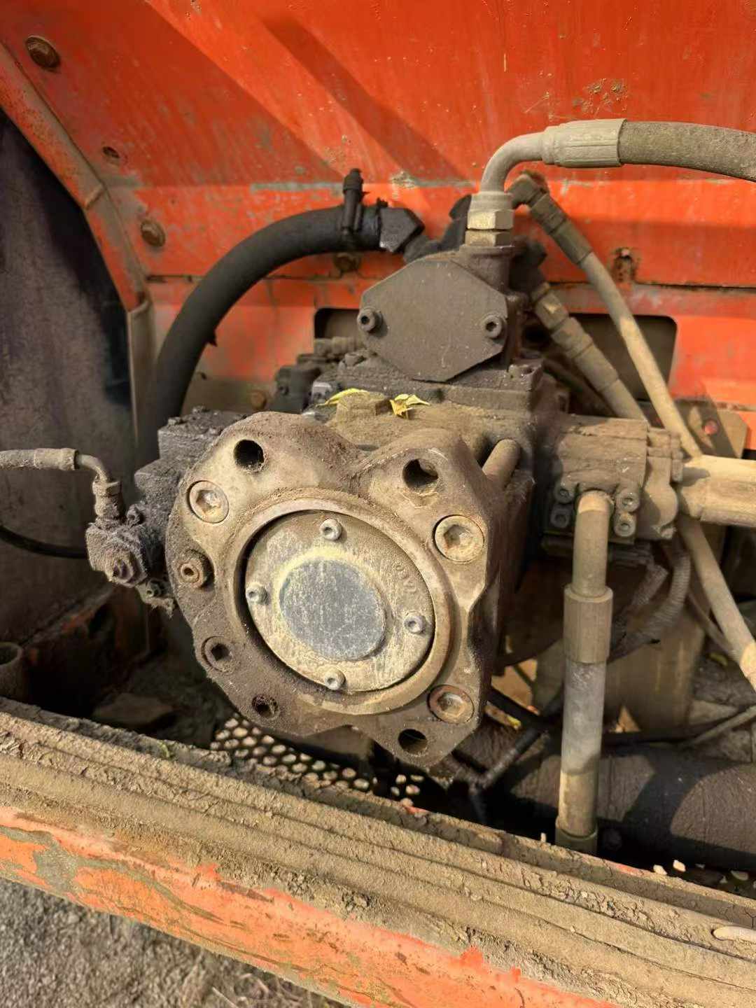 Used Doosan S225 Excavator 2011 Model / 5