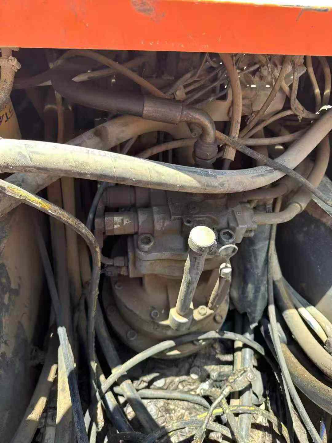 Used Hitachi ZX210-3G Excavator 2013 Model / 7