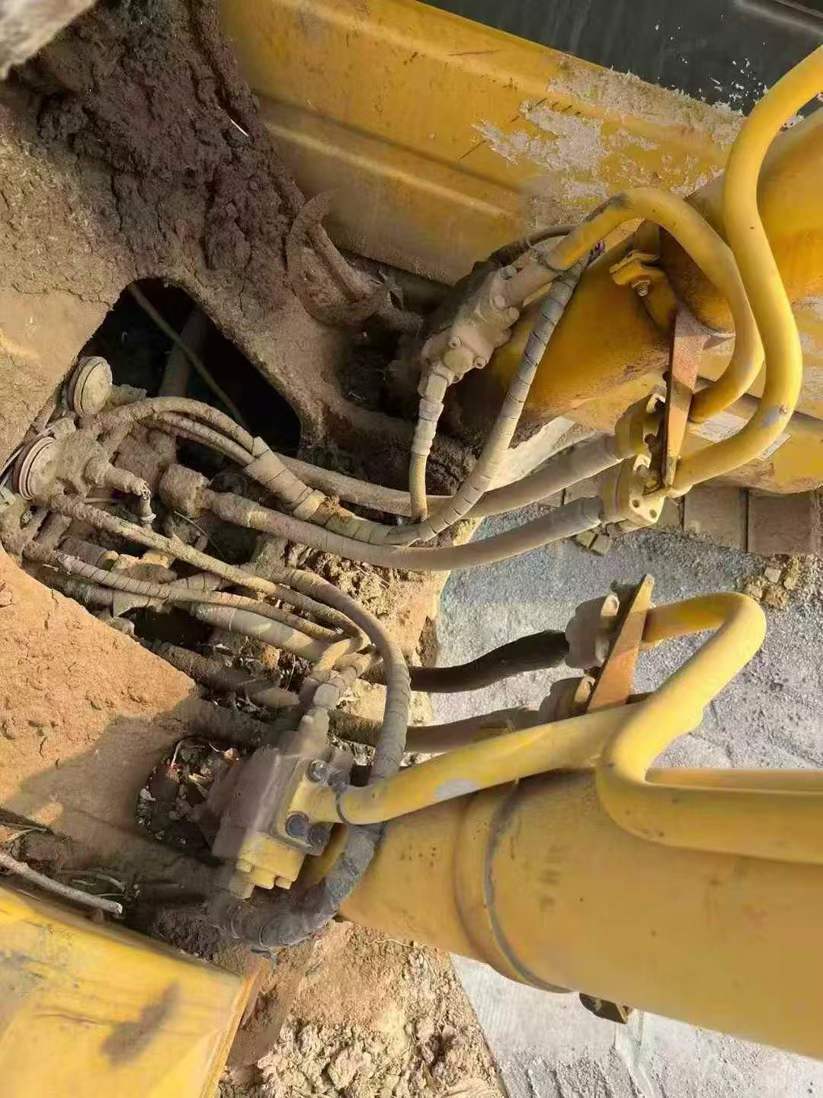 Used Komatsu PC200-8N1 Excavator 2016 Model / 4