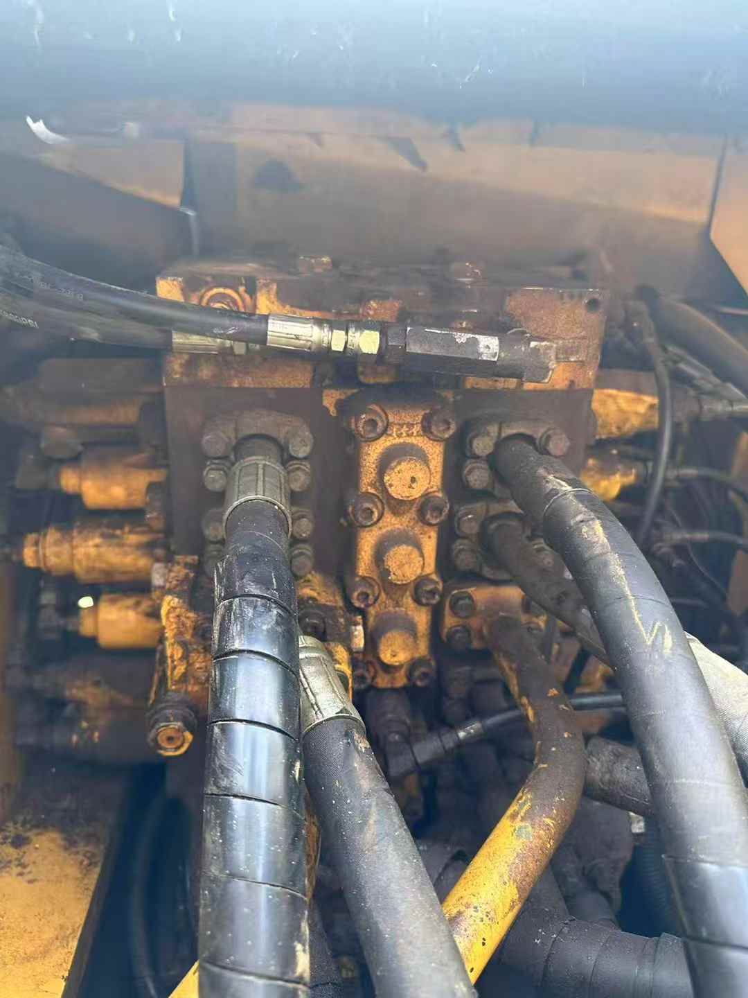 Used Komatsu PC200-8N1 Excavator 2016 Model / 6