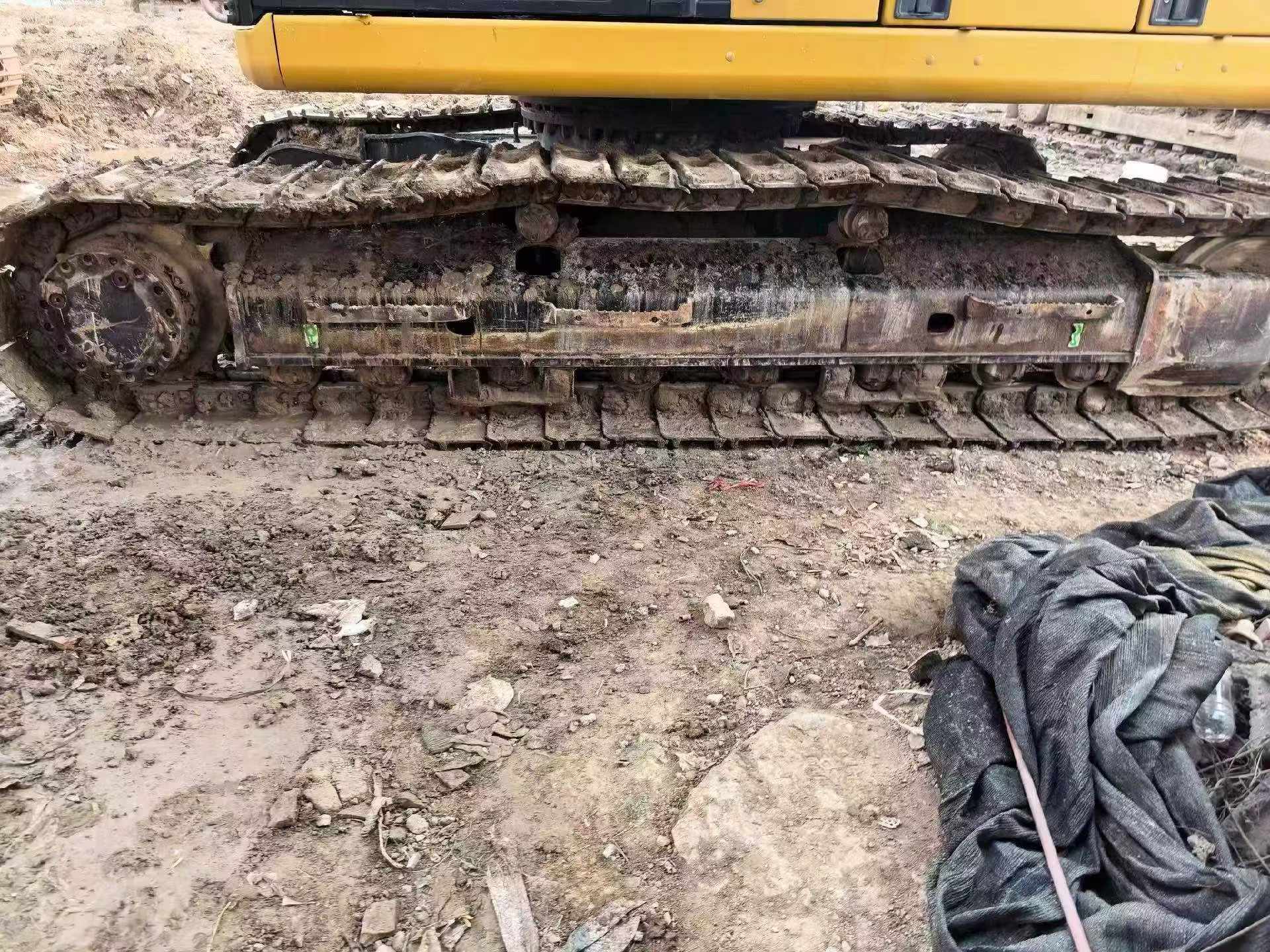 Used Caterpillar CT20 Excavator 2020 Model / 3