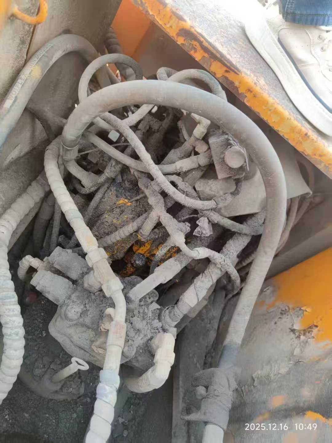 Used Sany SY135 Excavator 2011 Model / 8