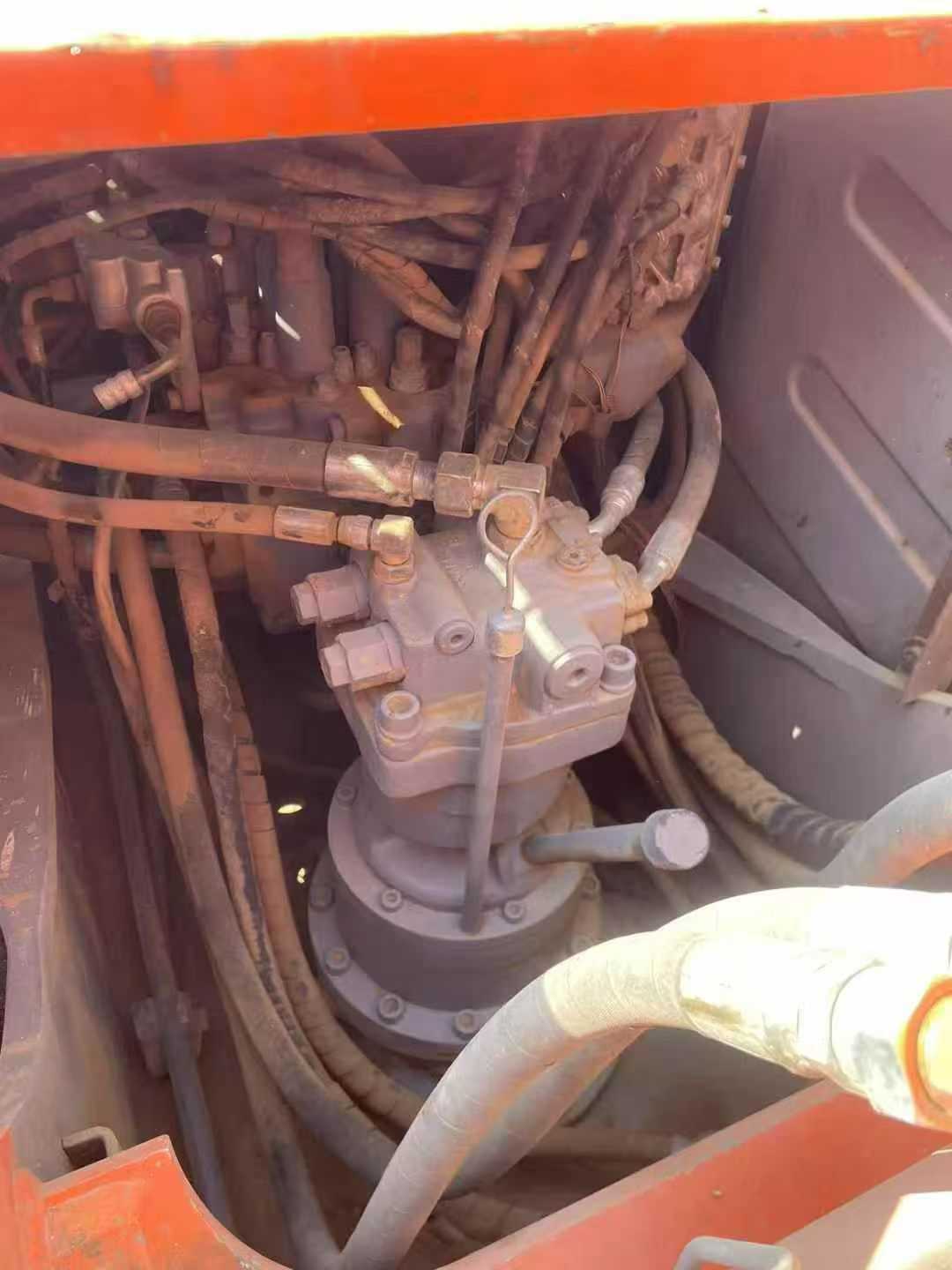 Used Hitachi ZX120 Excavator 2013 Model / 4