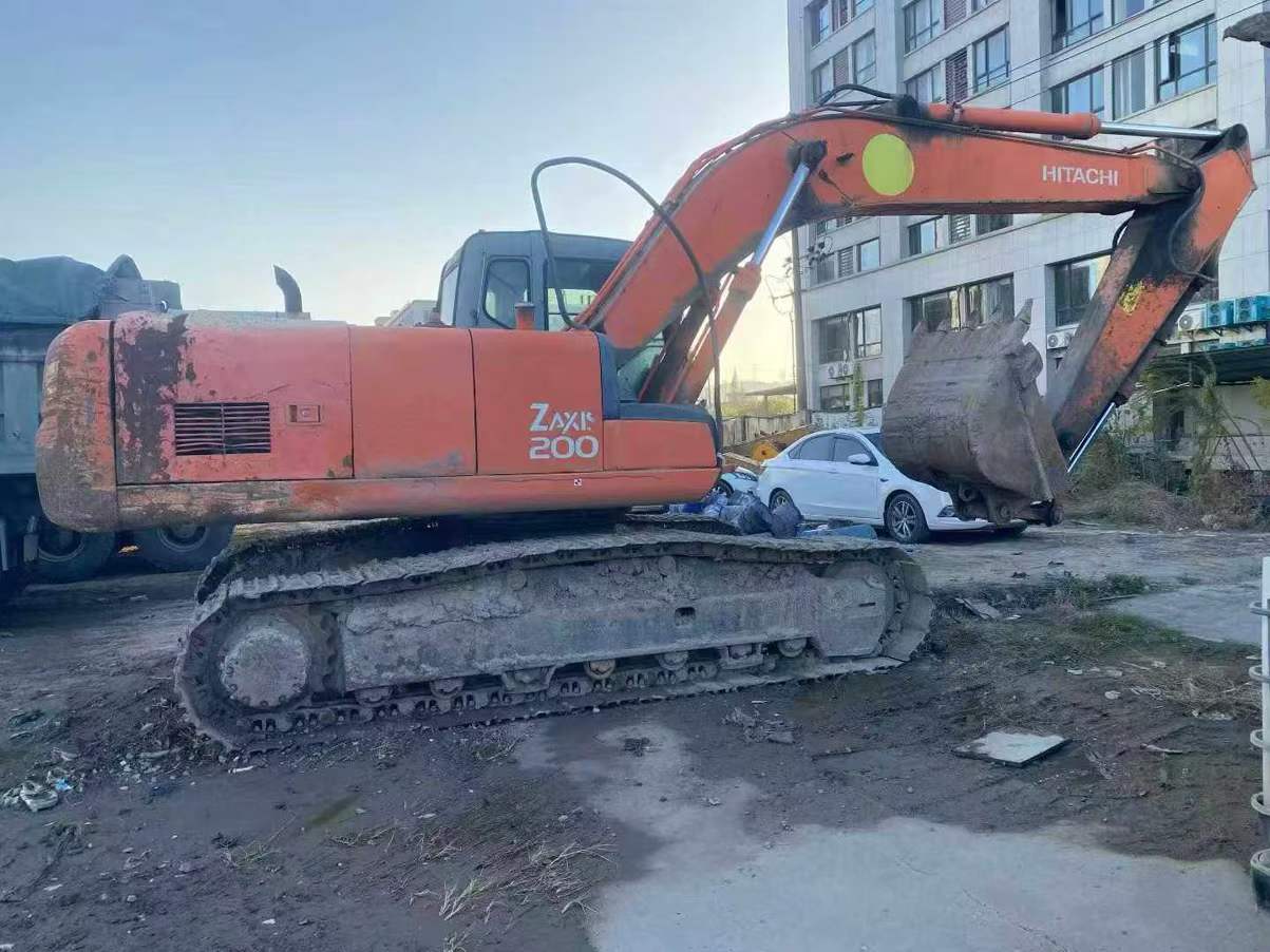 Used Hitachi ZAXIS200 Excavator 2016 Model / 3