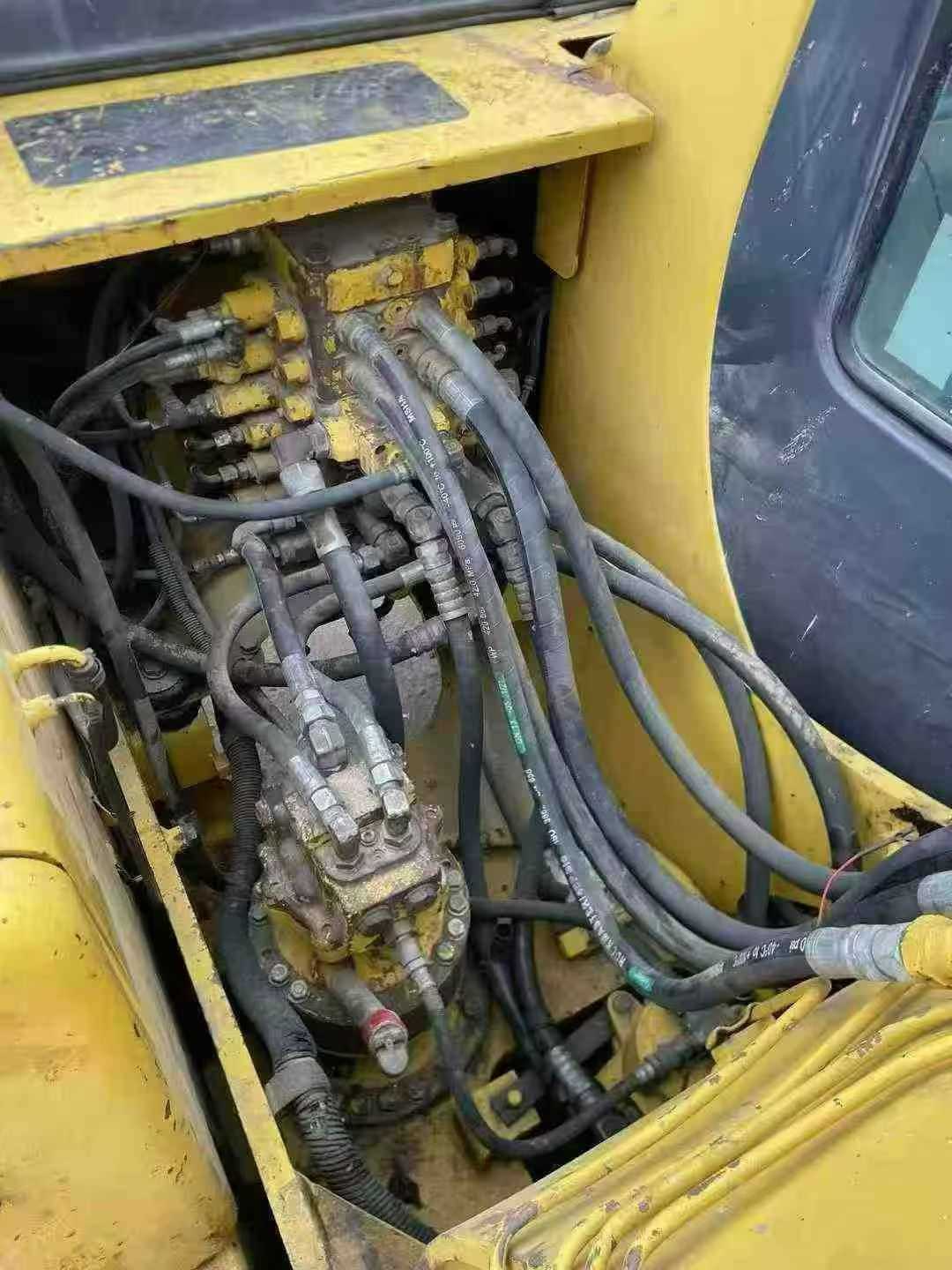 Used Komatsu PC120-6E Excavator 2016 Model / 5