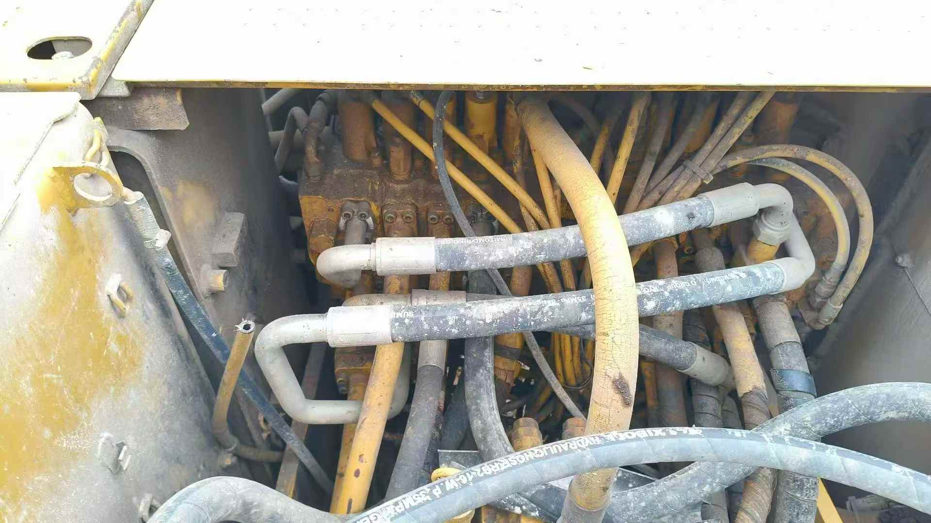 Used Caterpillar 323DL Excavator 2011 Model / 5