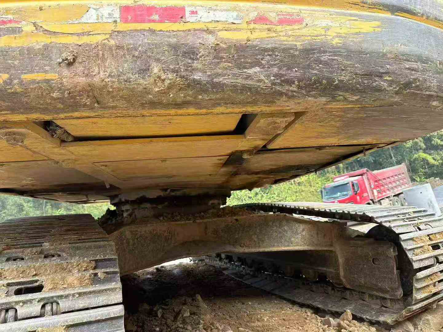 Used Komatsu PC220 Excavator 2019 Model / 4