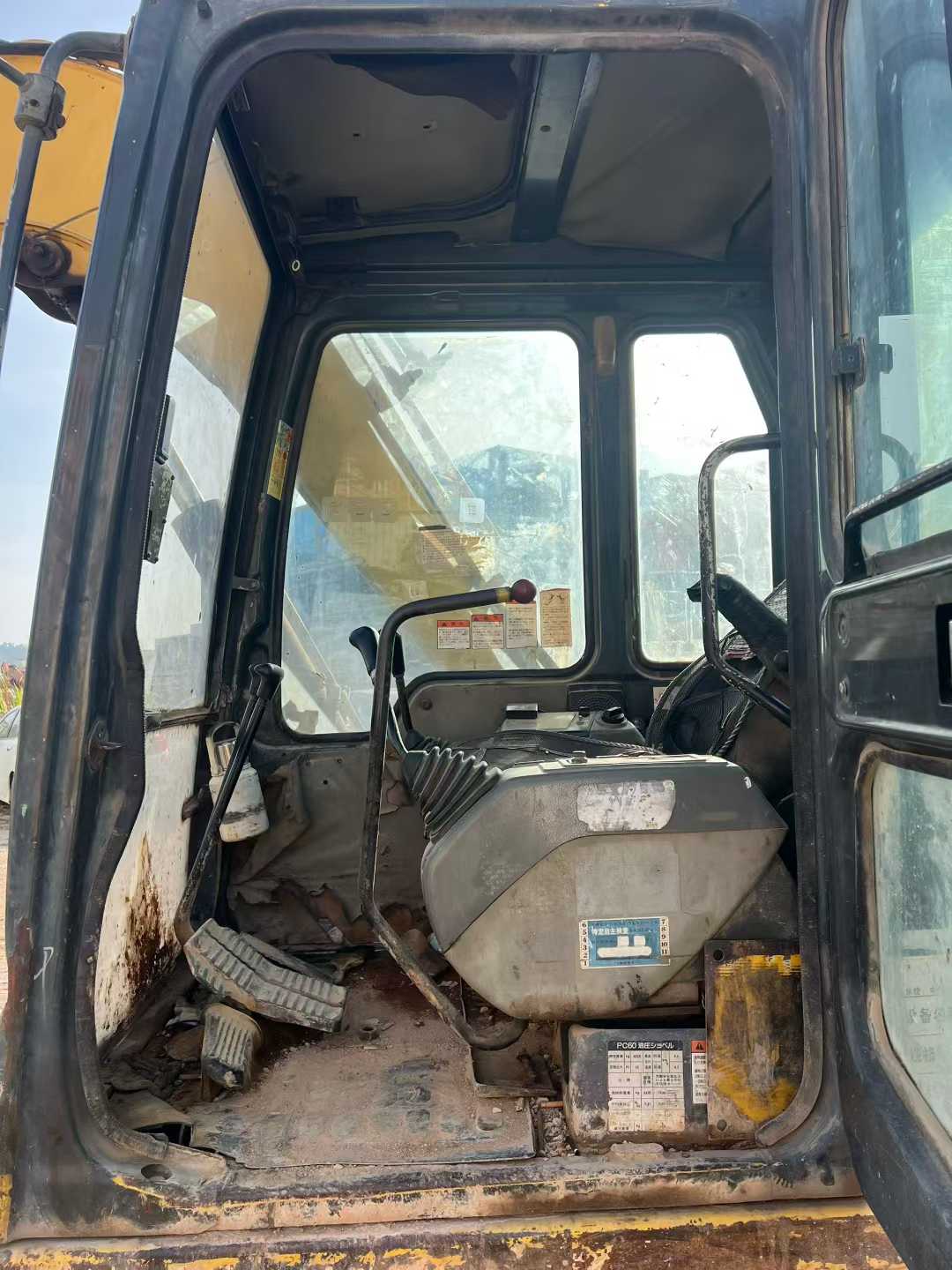 Used Komatsu PC60-7 Excavator 2016 Model / 3