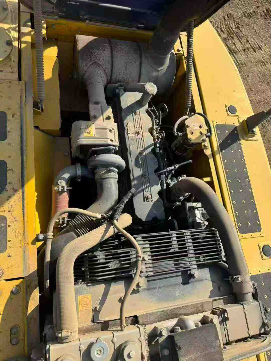 Used Komatsu PC200 Excavator 2018 Model / 4