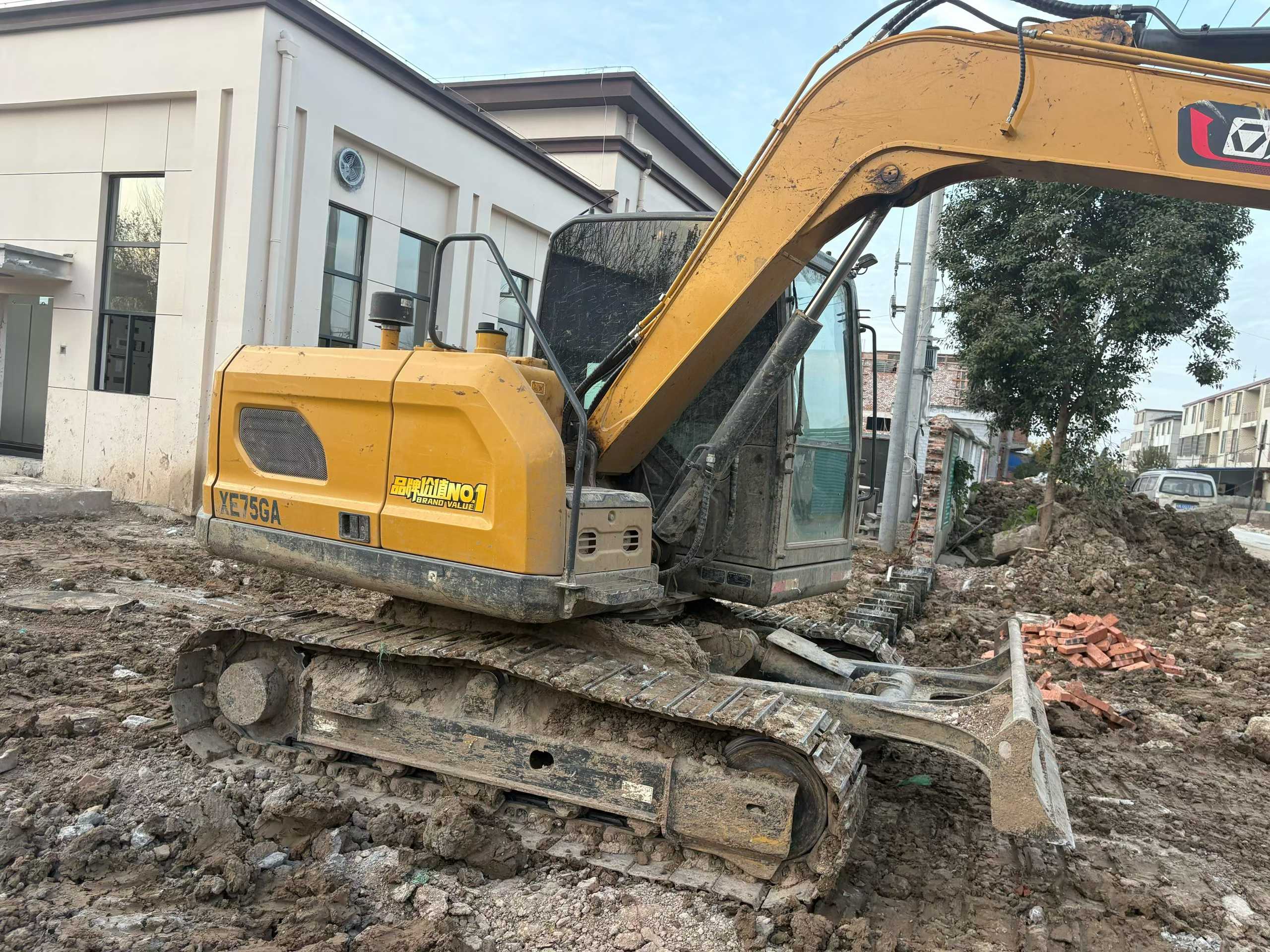 Used XCMG XE75WD Excavator 2025 Model / 9