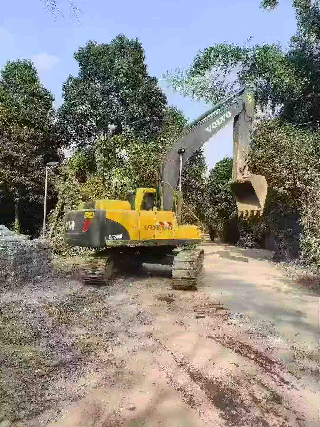 Used Volvo EW210C Excavator 2016 Model / 8