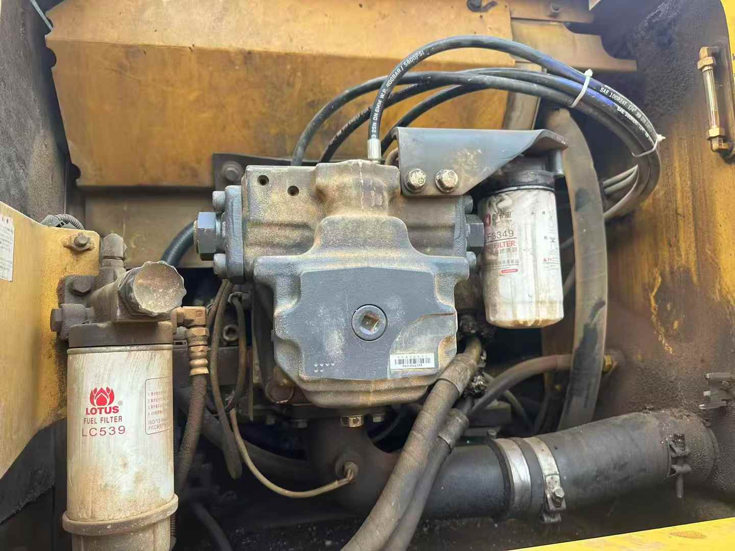 Used Komatsu PC200-8N1 Excavator 2016 Model / 8