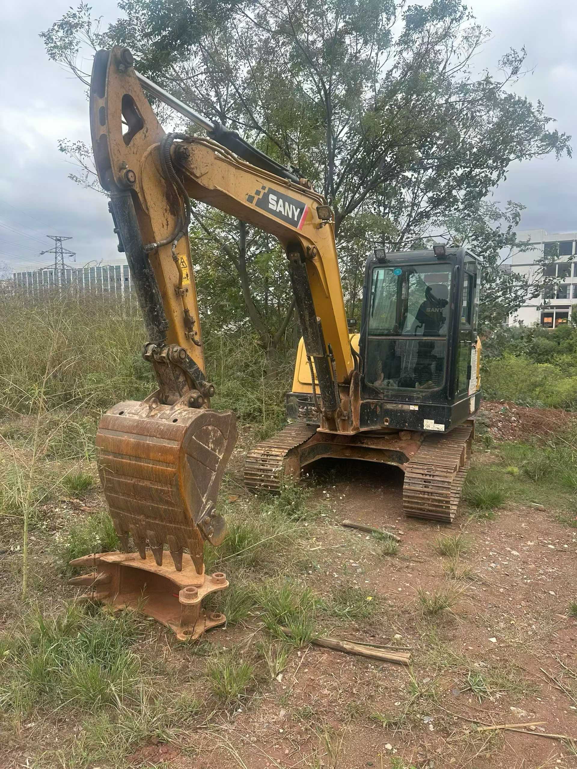 Used Sany SY55 Excavator 2020 Model / 3