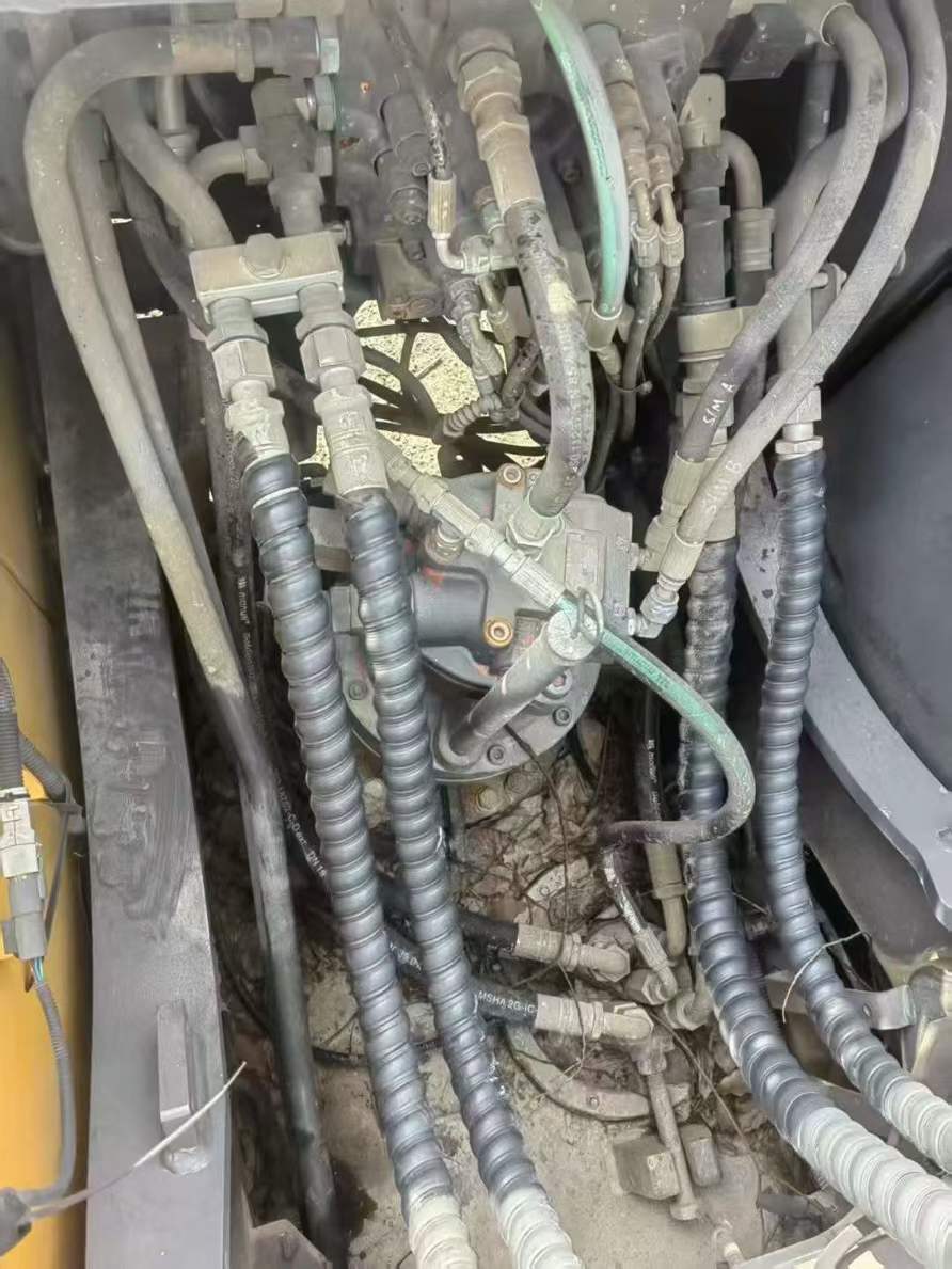 Used Volvo EC20 Excavator 2016 Model / 4