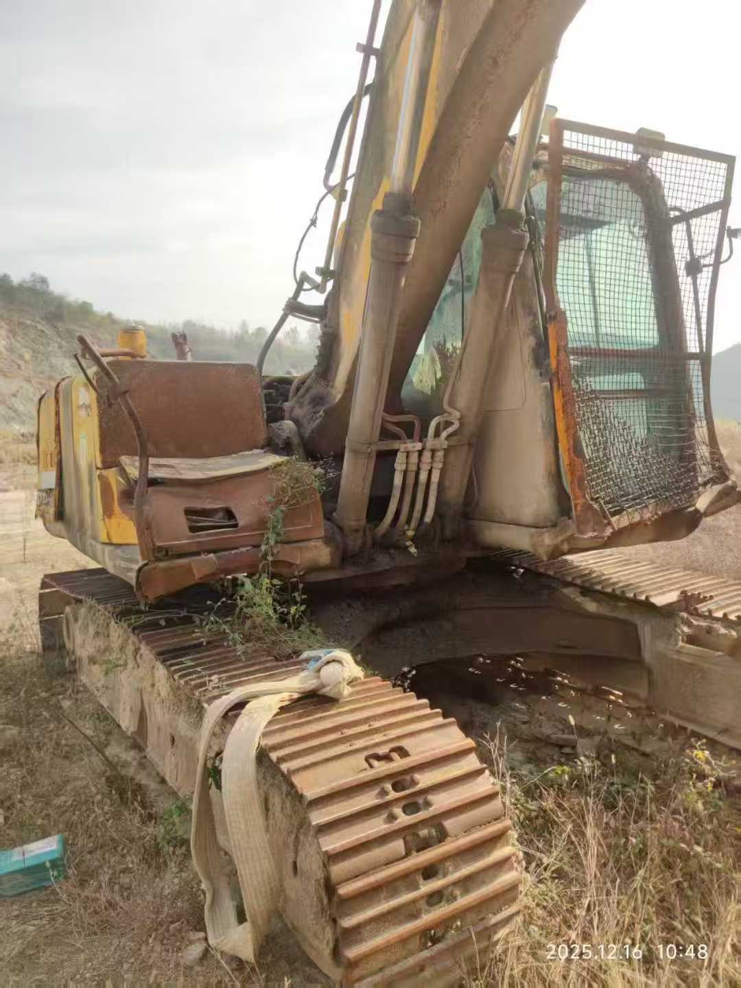 Used Sany SY135 Excavator 2011 Model / 6