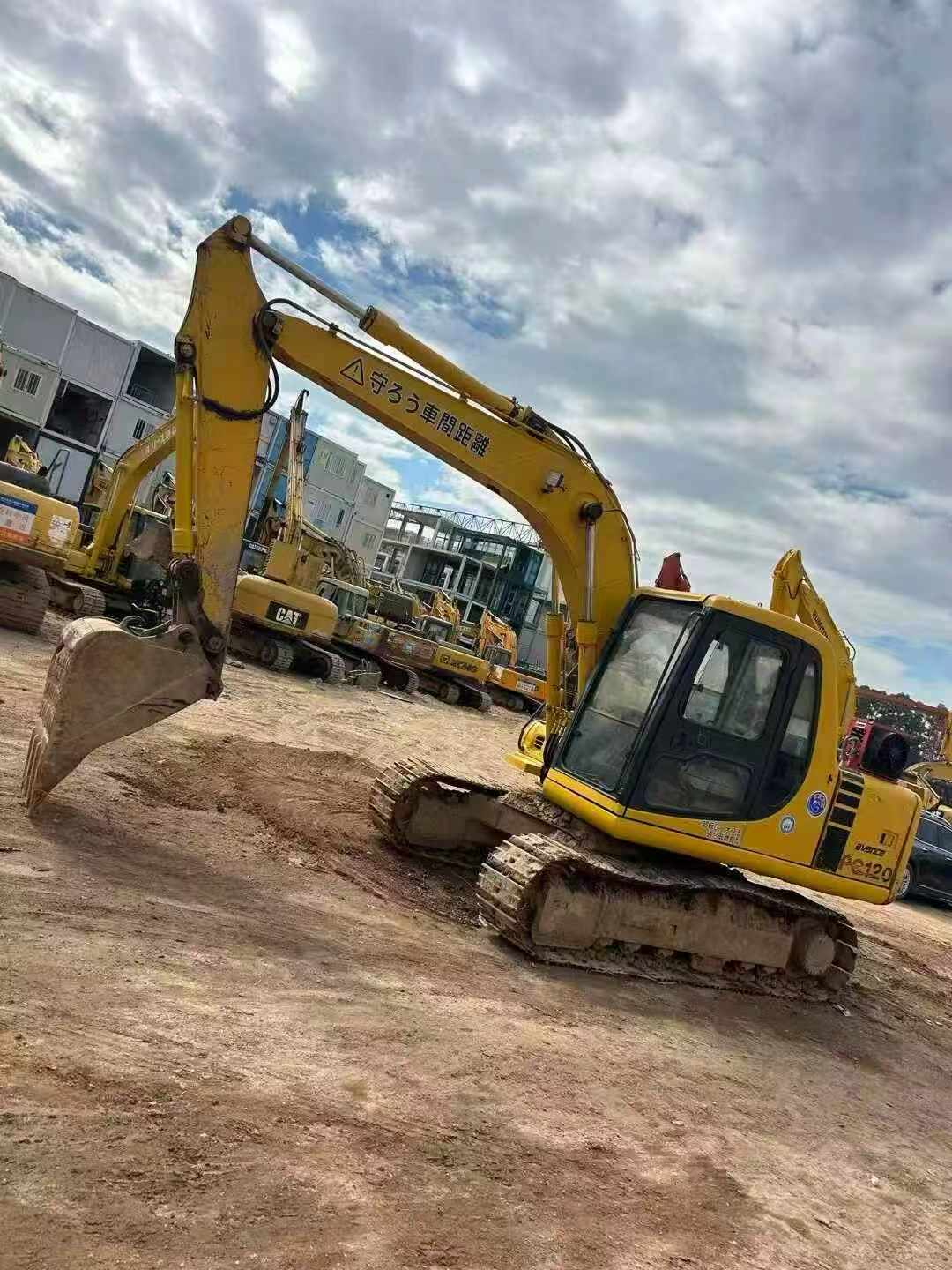 Used Komatsu PW100 Excavator 2016 Model / 3