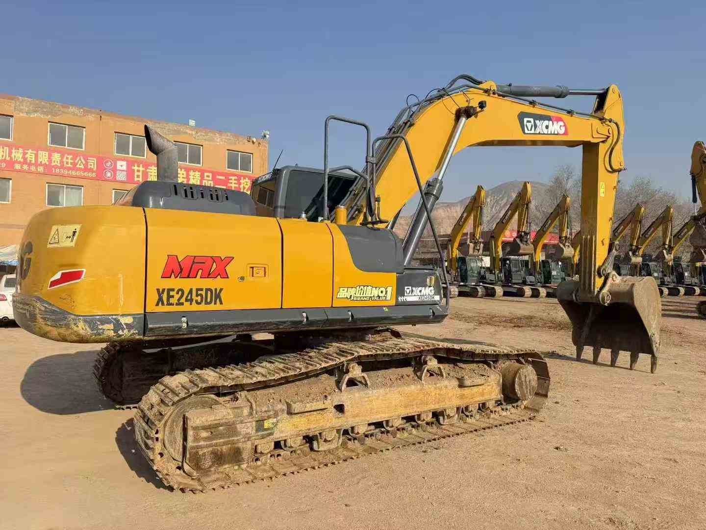 Used XCMG XE245GH Excavator 2021 Model / 3