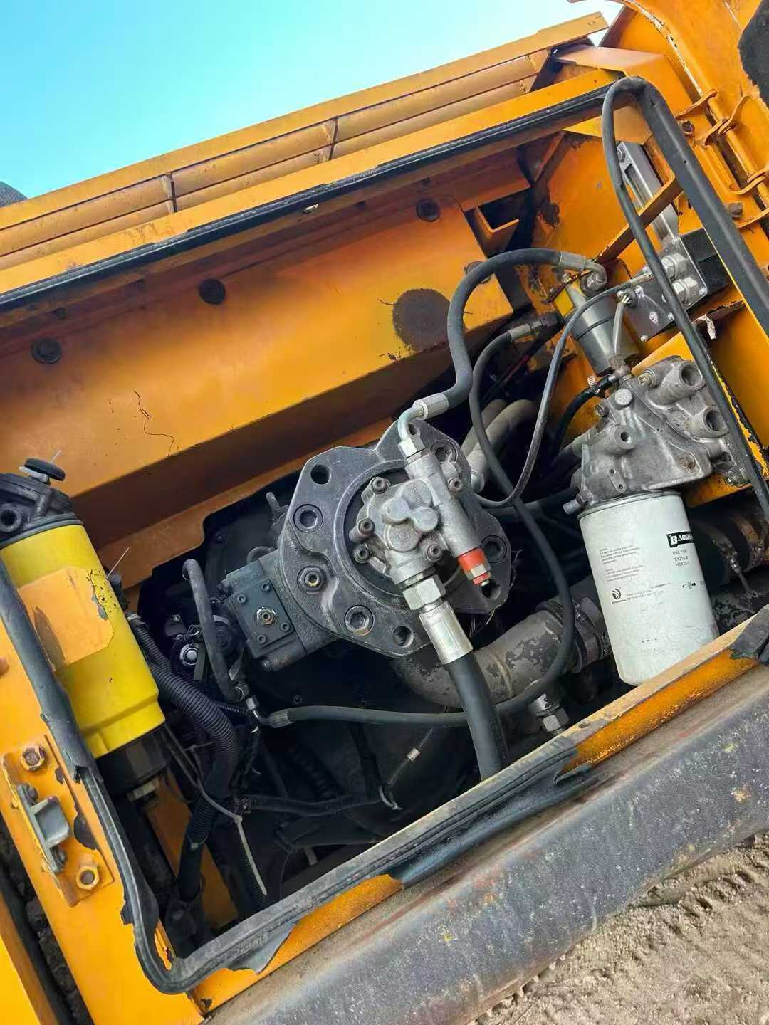 Used Sany SY215W Excavator 2016 Model / 7