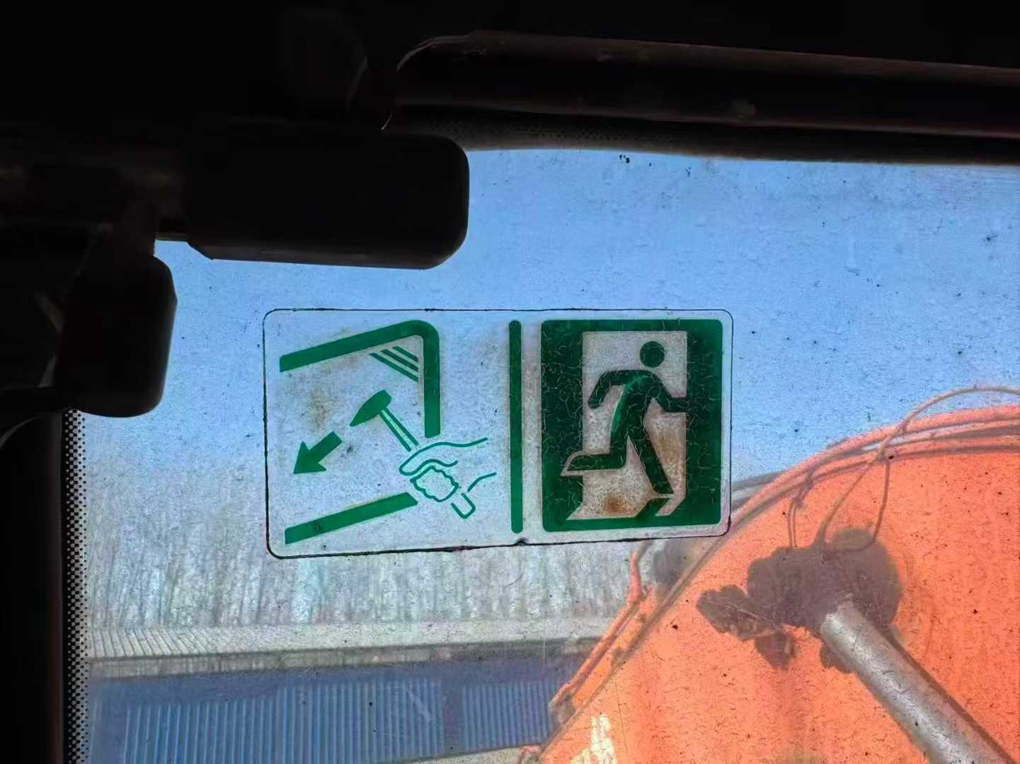 Used Hitachi ZAXIS200 Excavator 2016 Model / 3