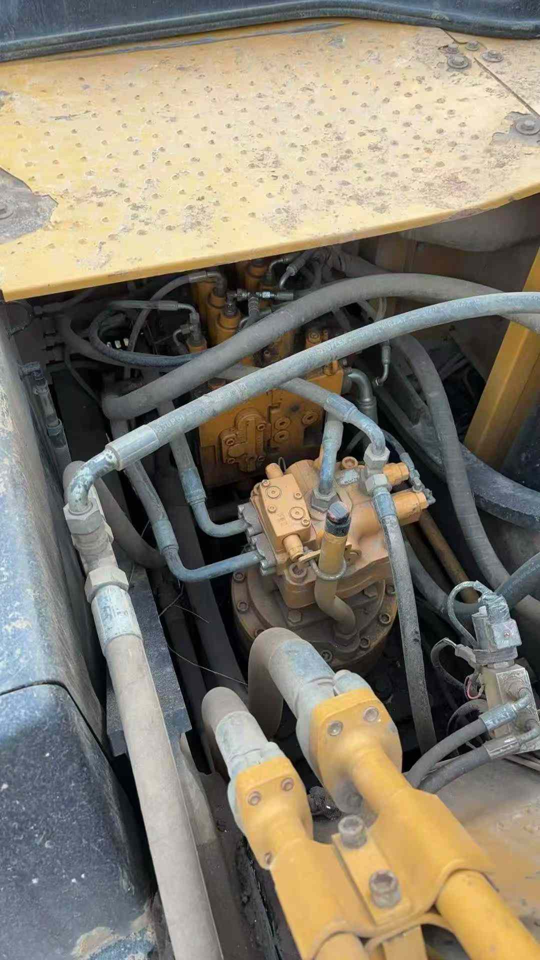 Used Sany SY215W Excavator 2018 Model / 4