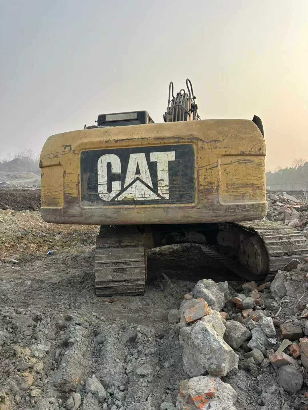 Used Caterpillar 320D Excavator 2016 Model / 2