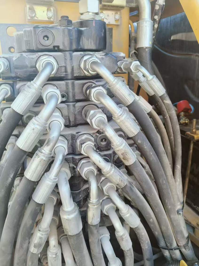 Used XCMG XE60 Excavator 2022 Model / 4